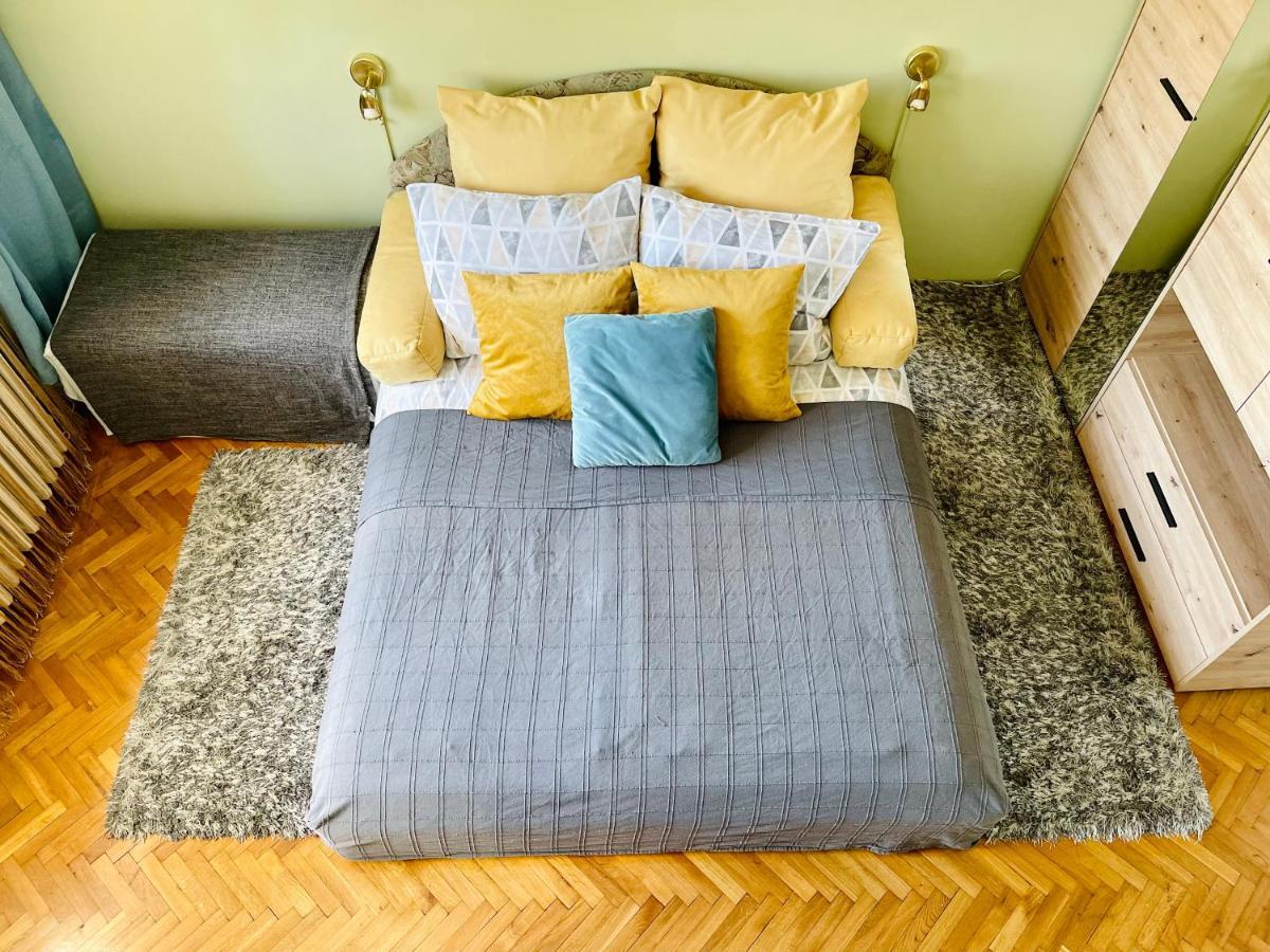 Apartman Jelena II Sremska Mitrovica Exterior foto