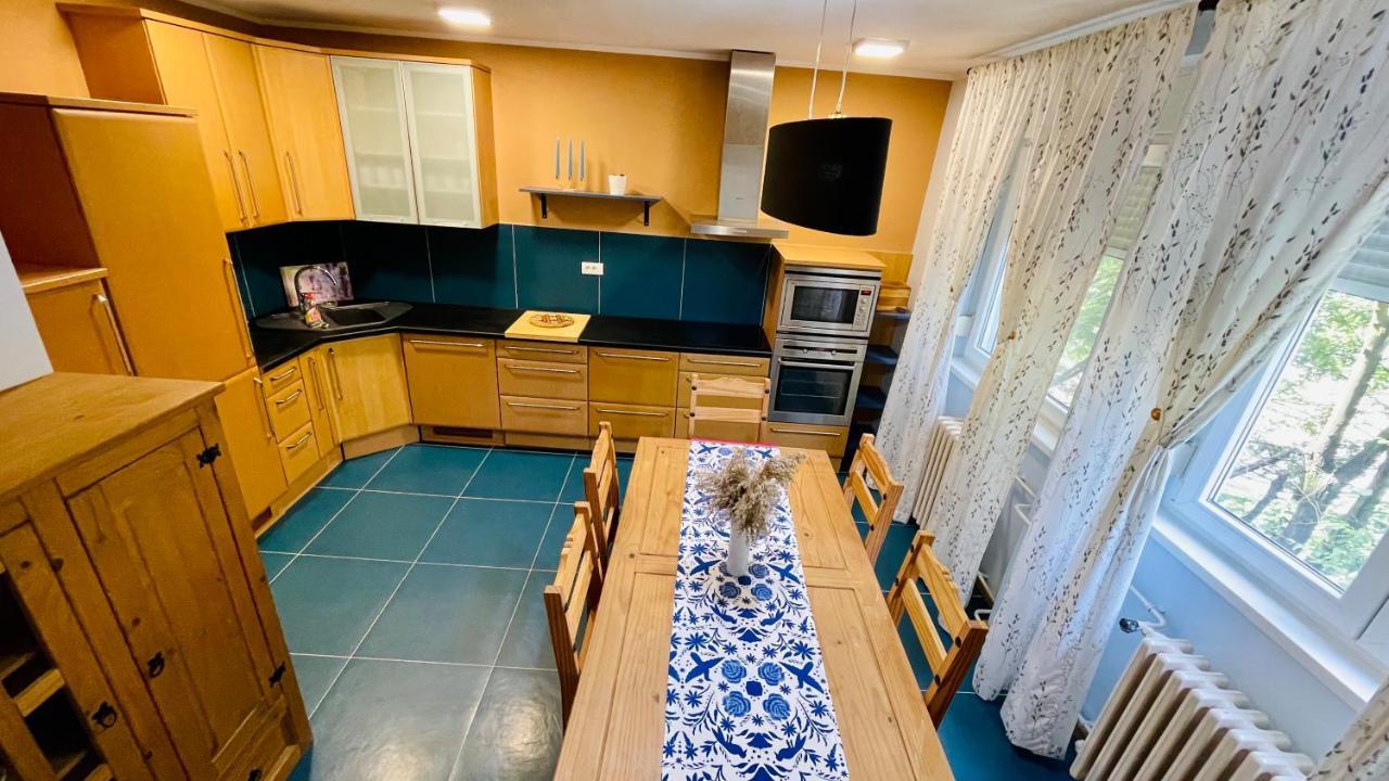 Apartman Jelena II Sremska Mitrovica Exterior foto